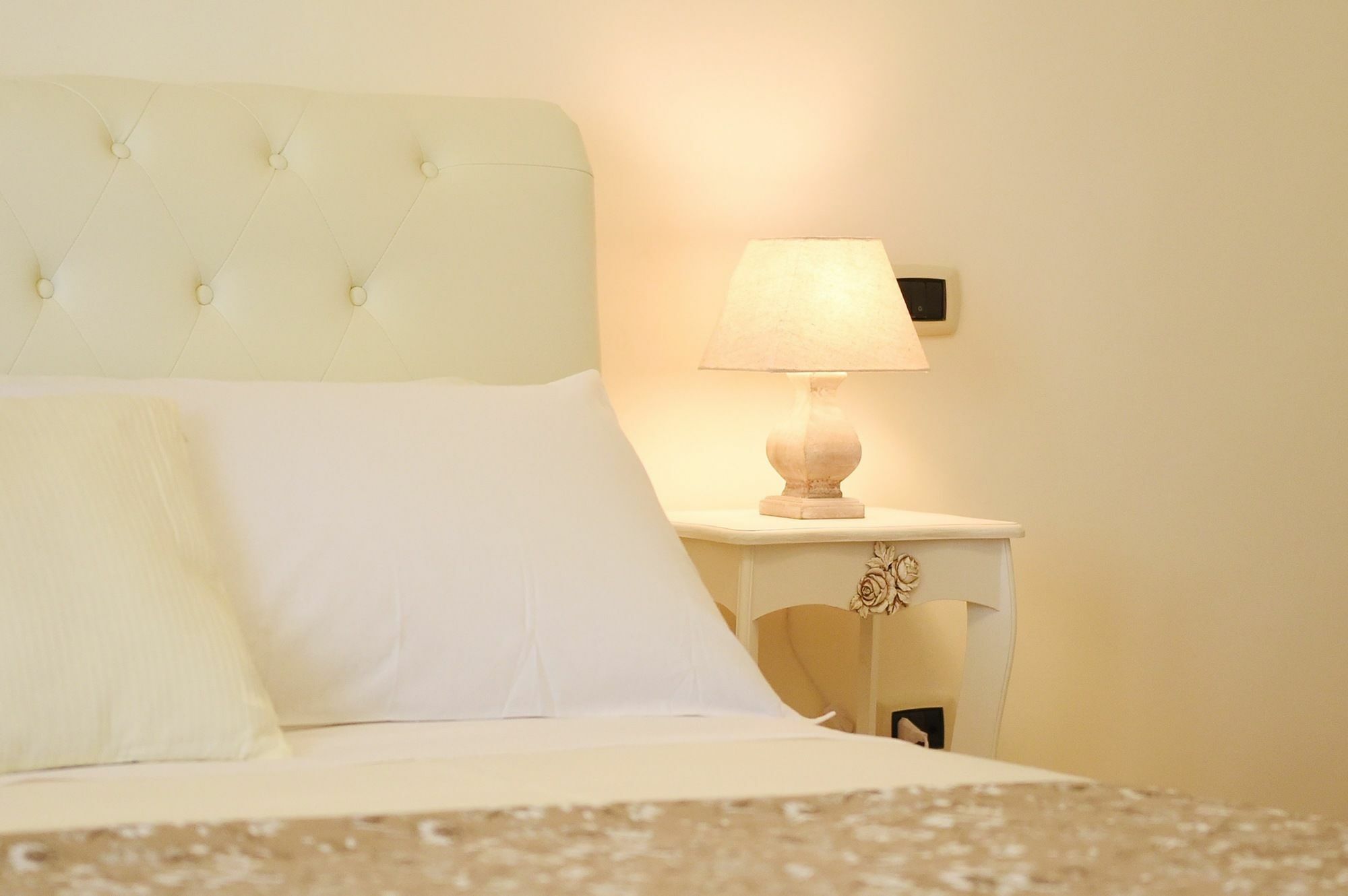 B&B Bonnes Suites Naples Exterior photo
