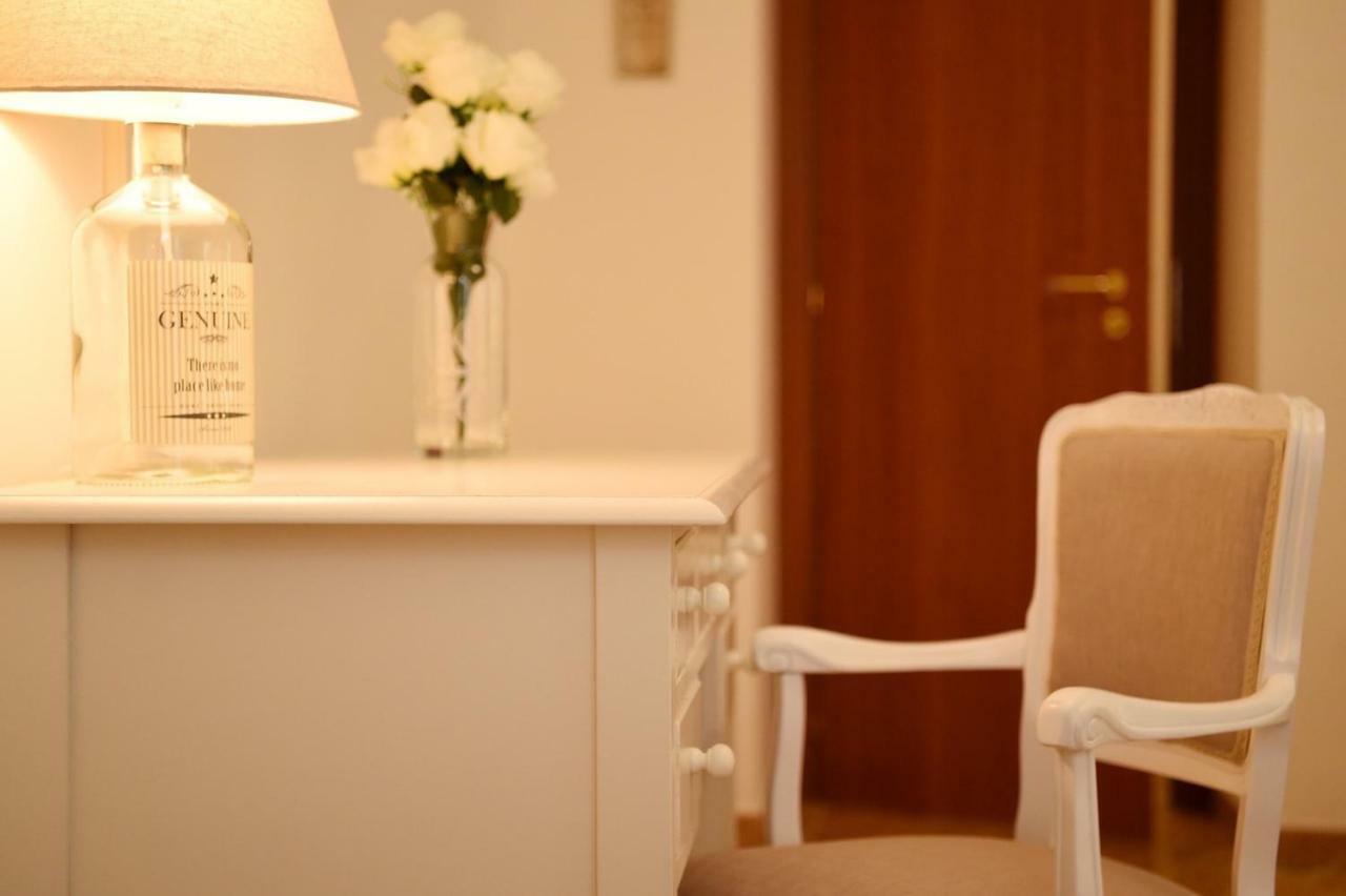B&B Bonnes Suites Naples Exterior photo